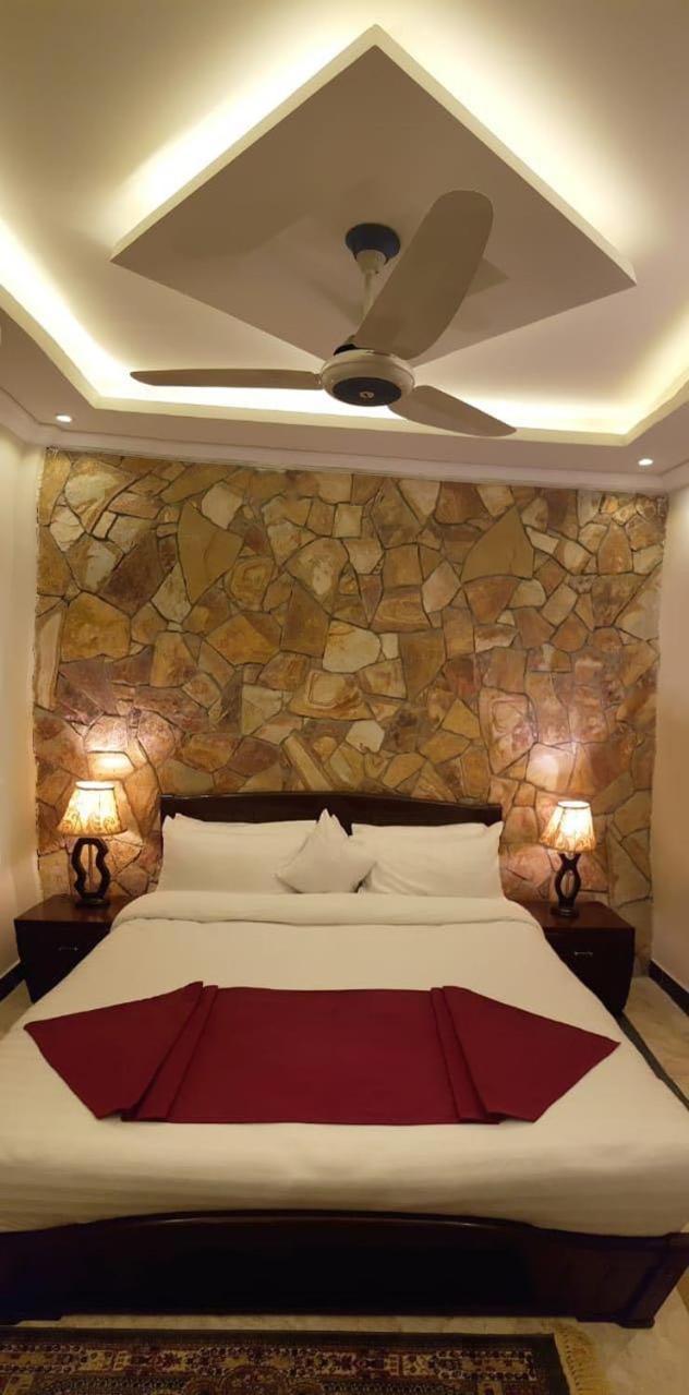 Triple One Hotel Suites Abbottabad Exterior foto