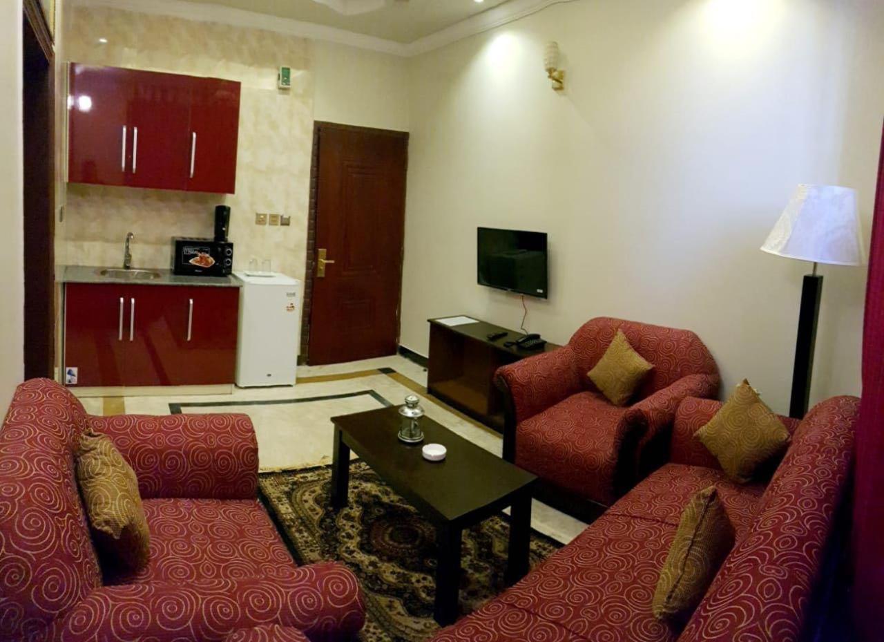 Triple One Hotel Suites Abbottabad Exterior foto